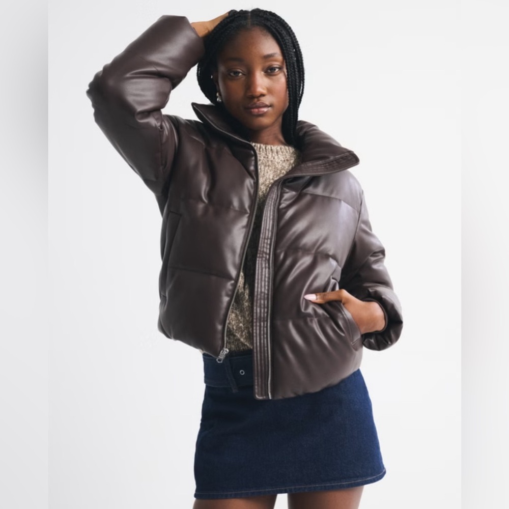 Abercrombie & Fitch Diamond Quilted Vegan Leather Oversized Puffer Coat Women M - Picture 2 of 13